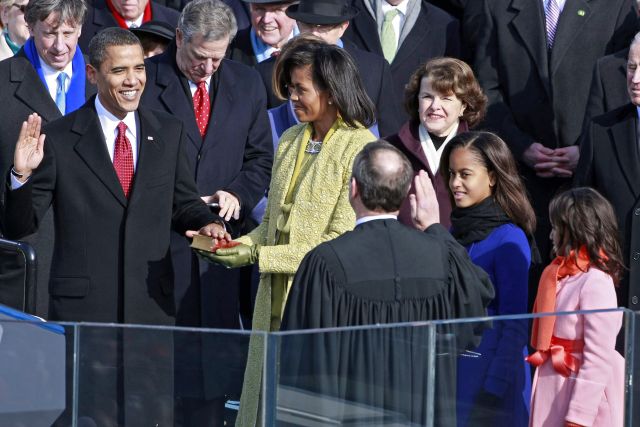 http://gratuitoussocks.files.wordpress.com/2009/01/obama-inauguration_chuna1.jpg